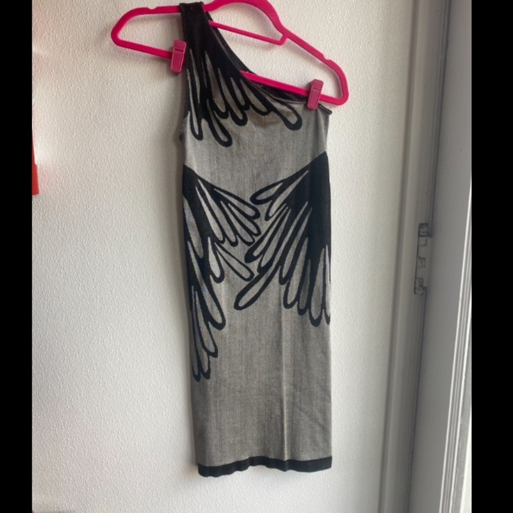 One shoulder bebe dress